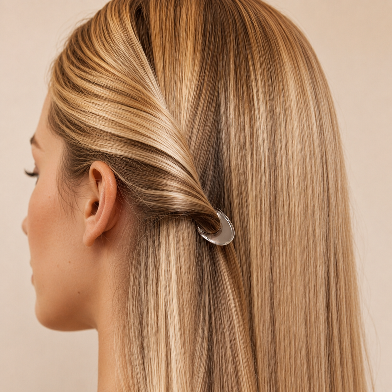 TwistEase™ Haarspeld — Snel opgestoken. Mooi op zijn plek.