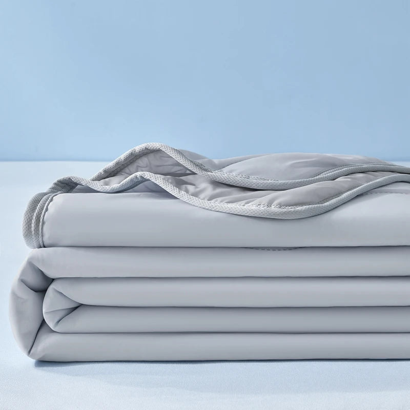 CoolBed™ Koelend Zomerdekbed — Koel slapen. Comfortabel toegedekt.